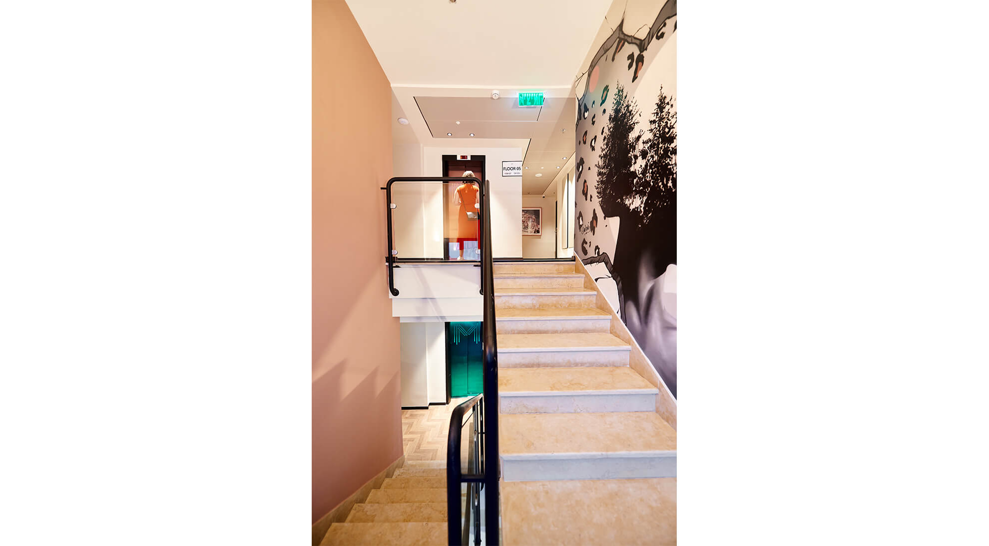 MUSE HOTEL TEL AVIV_Sigal Saban_0000_EmptyName 5.jpg