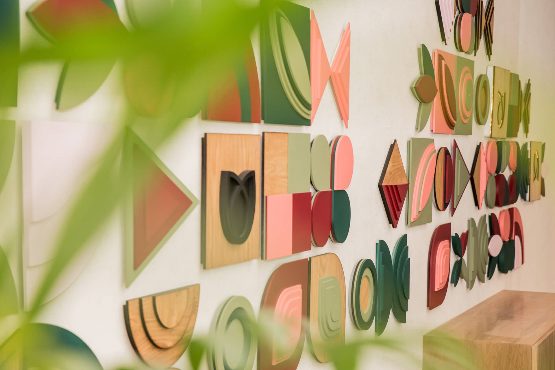 Almond front desK Tzachi Nevo.jpg